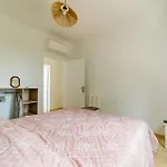 De Villa, Vue Sur A *